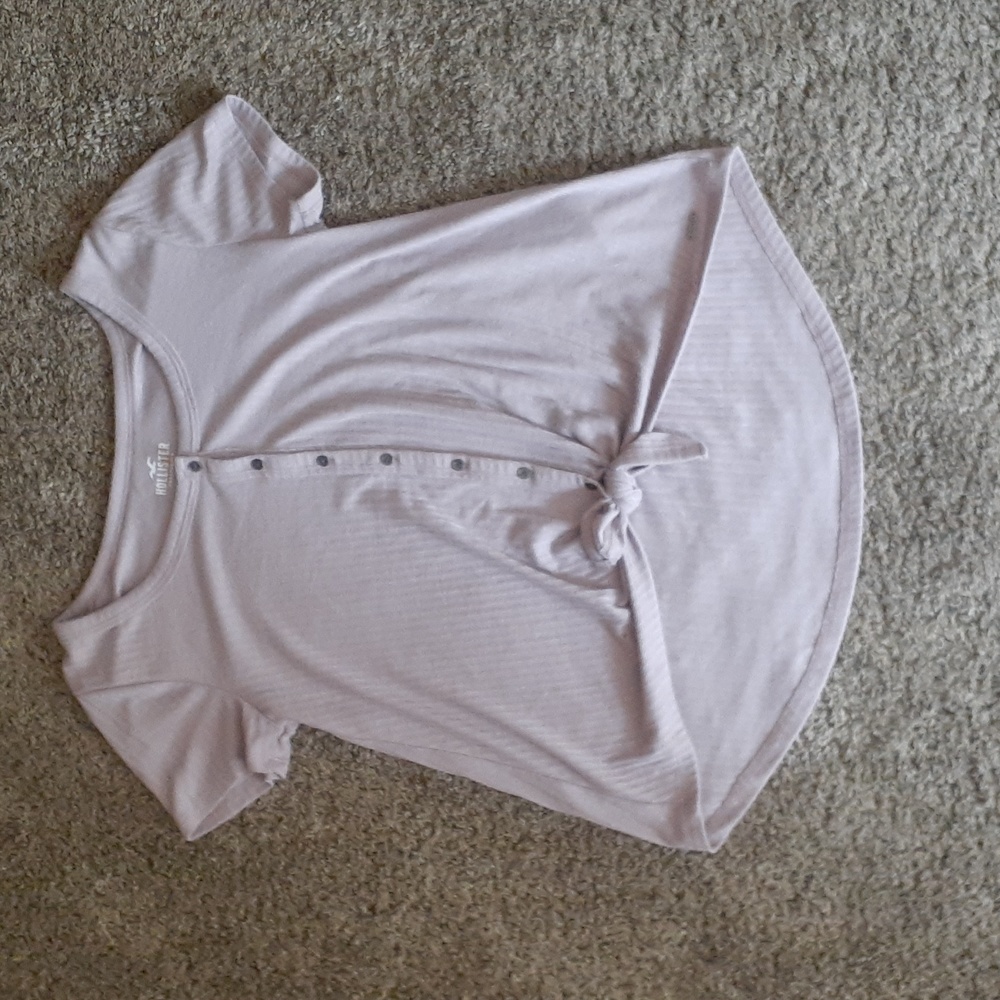 Hollister short sleeve shirt. Size Juniors XS.